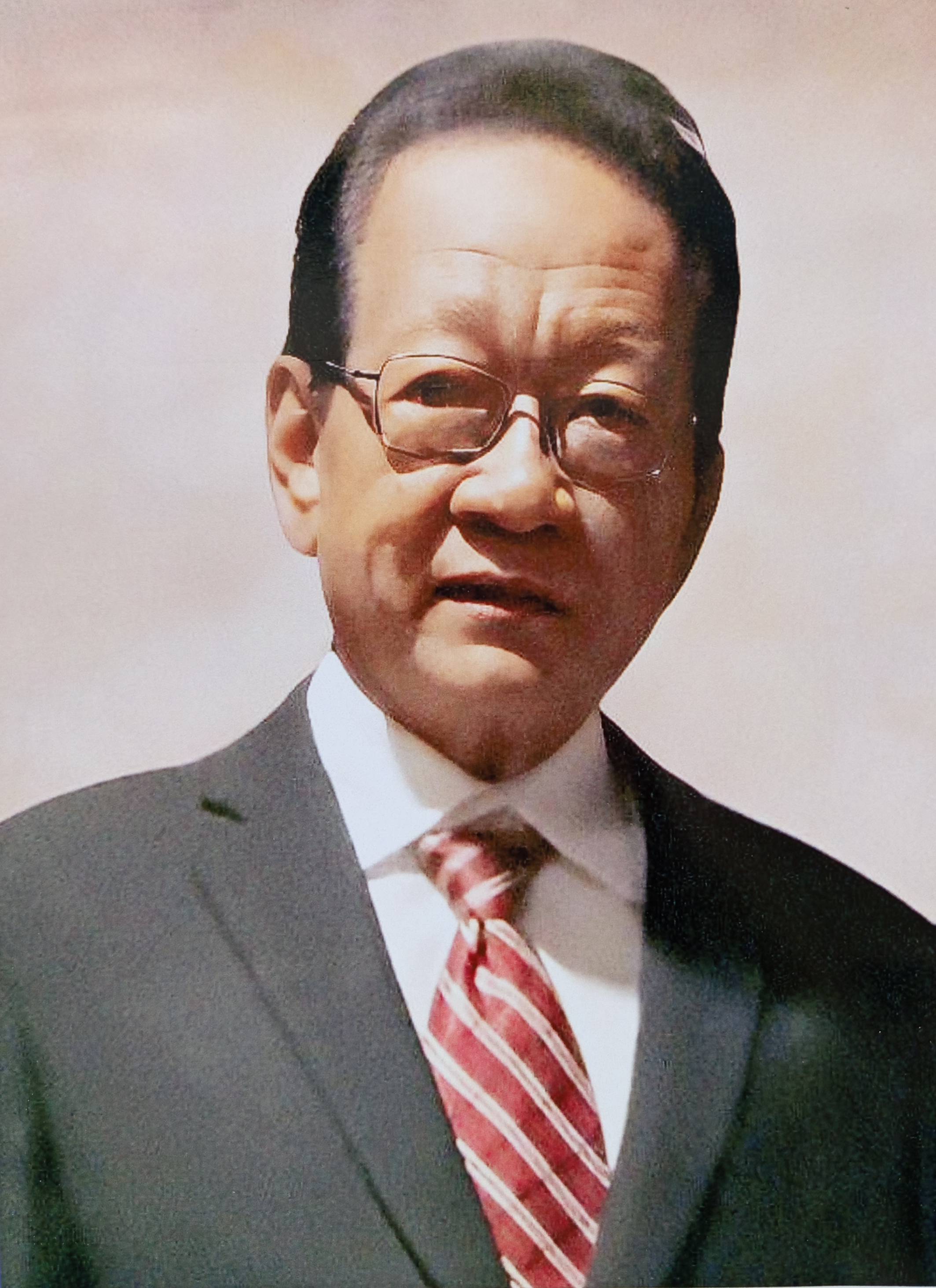 Wahjoedi Darsono ( Oei Kiem Hoo )