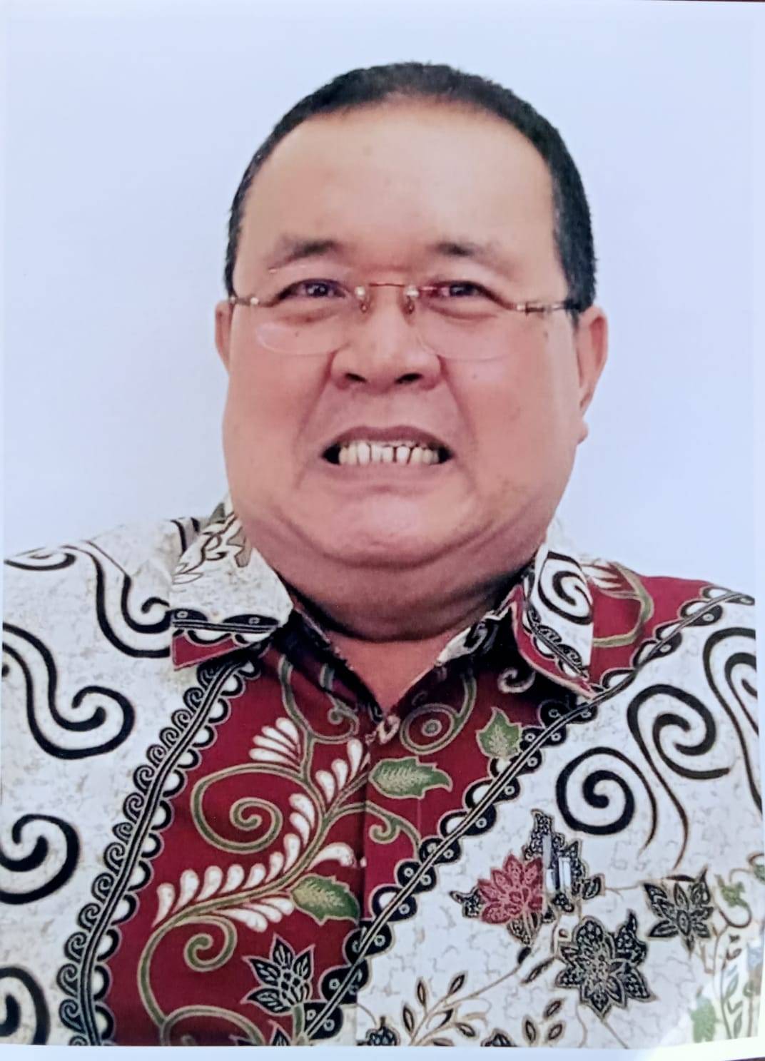 Bambang Iskandar, S.H (Ie Soat Siang)