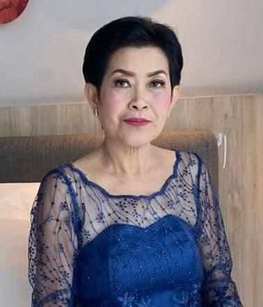 Ny. Lany Widjaja ( Oey Lan Hoa )
