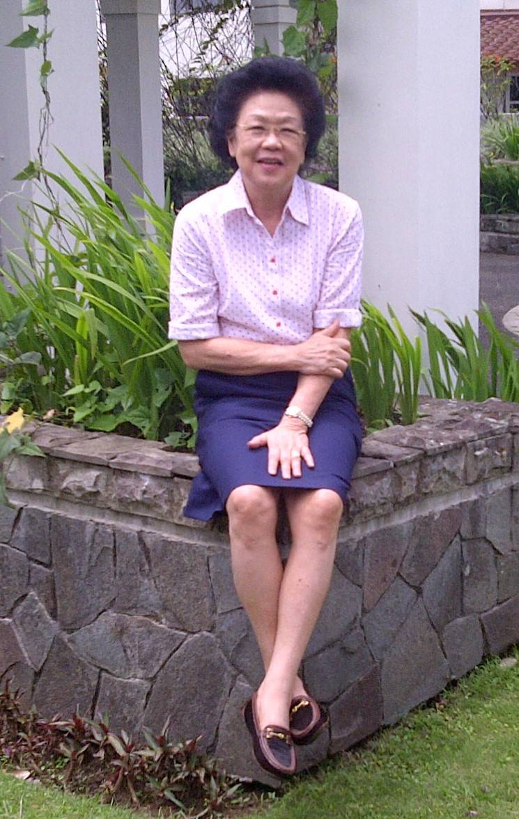 Ny. Herlien Widjaja. SH