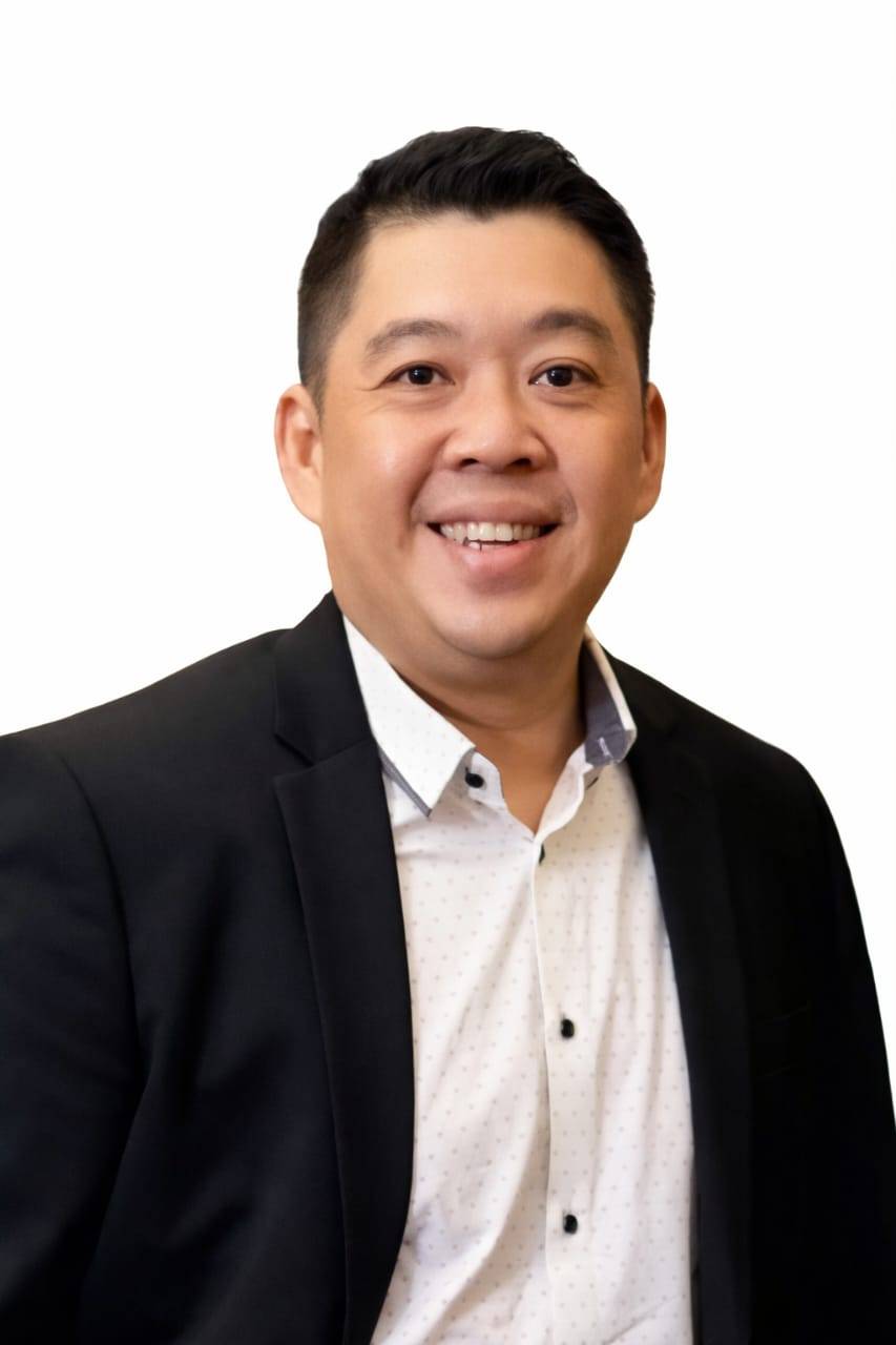 Tn. Erick Sugondo Neo