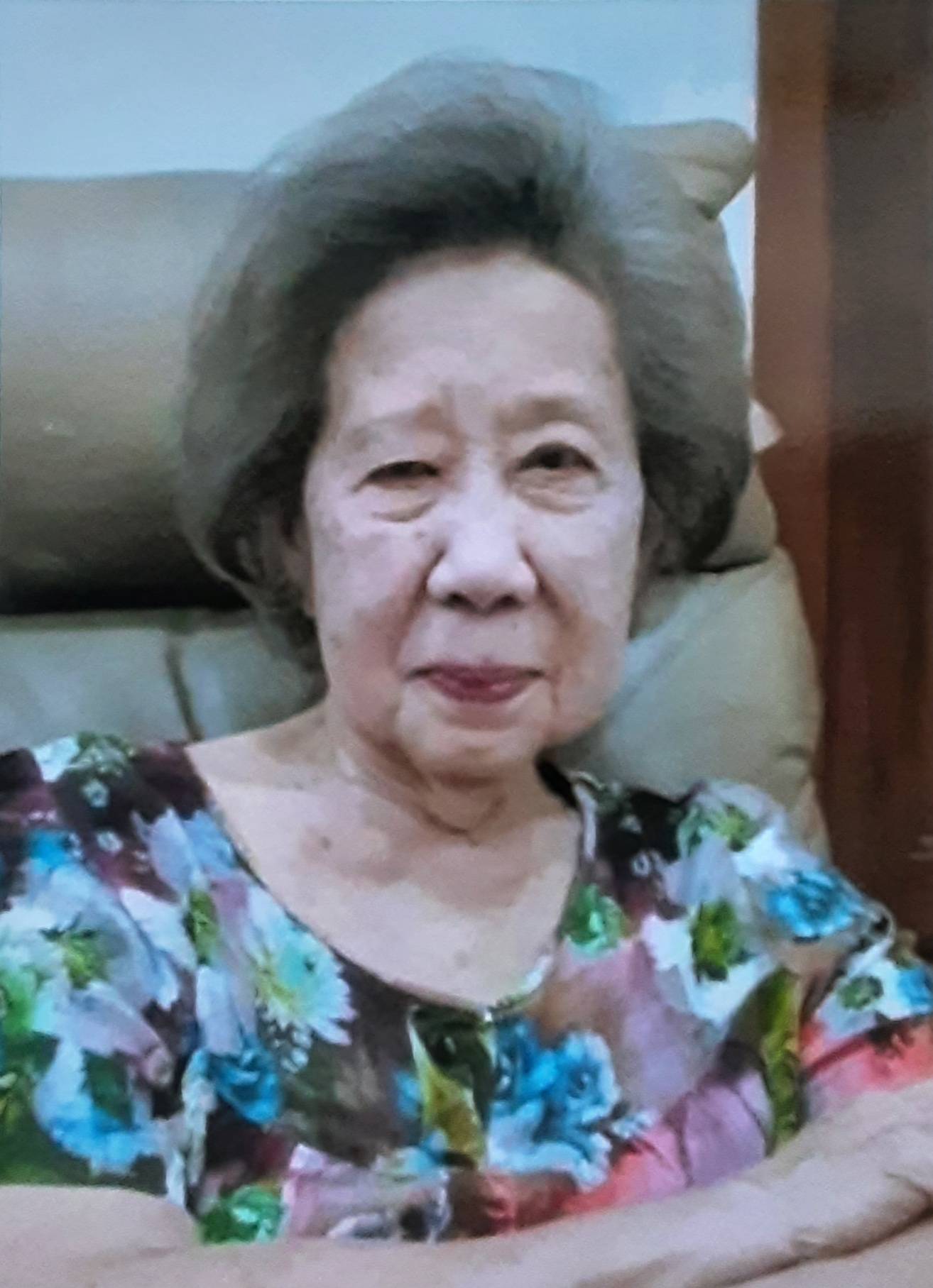 Kumalasari Santoso ( Ang Kien Nio )