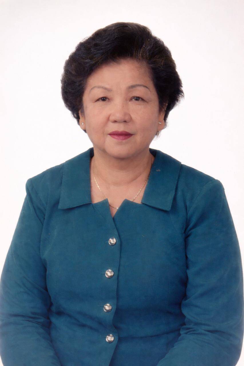 Ny. Lim Cun (Rusiana Halim)