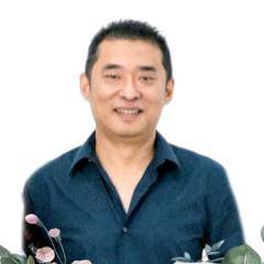 Lucius Yuwono (-)