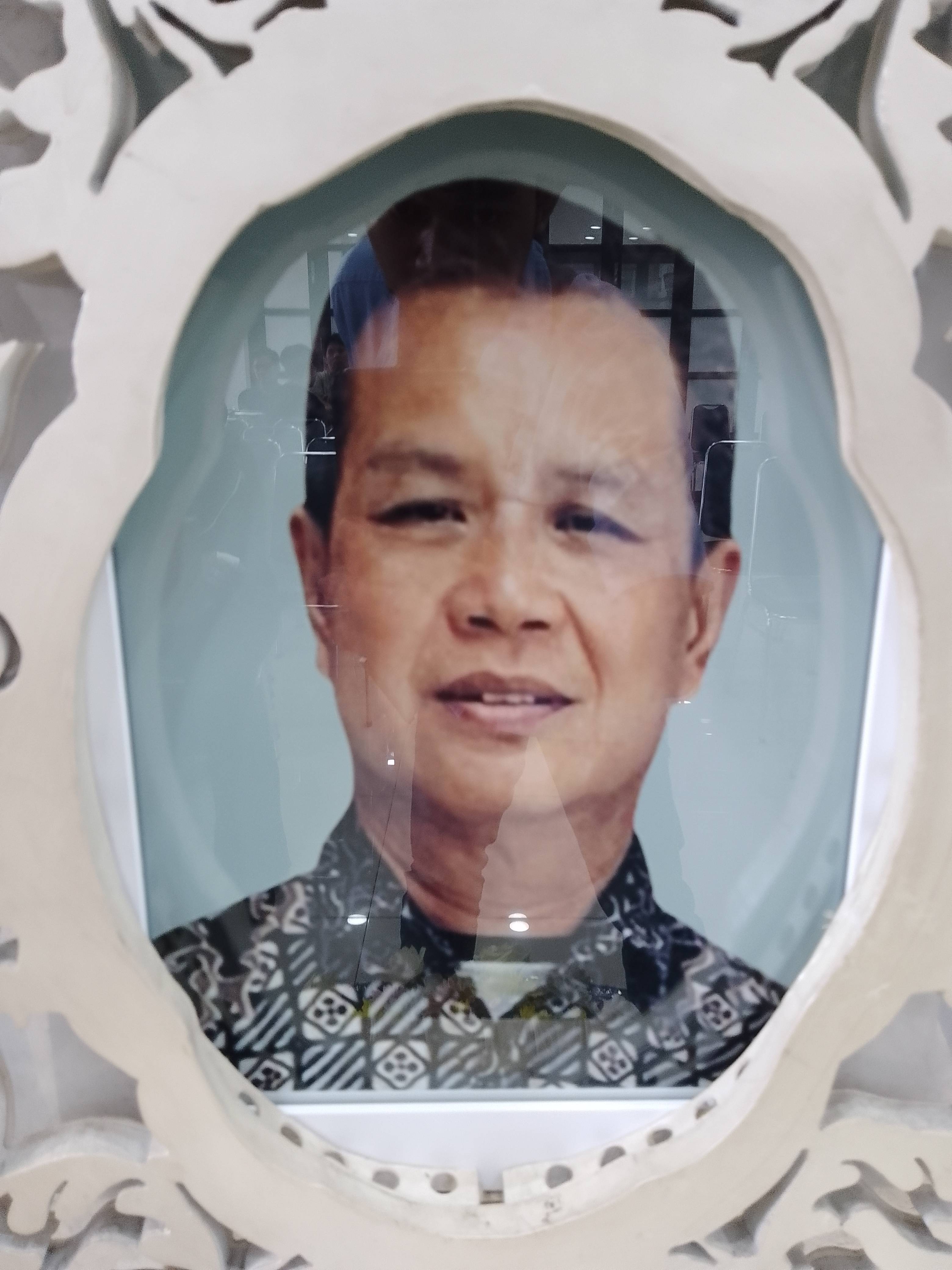 Tn. Robby Johanes Dokulamo