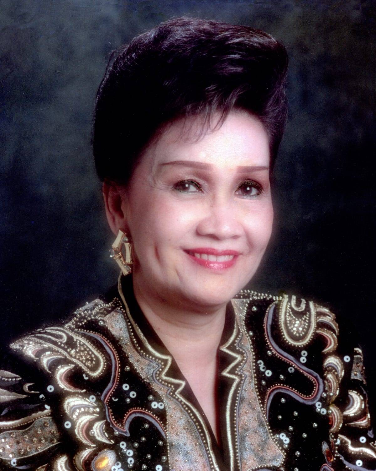 Ny. Roos Sariwangi Widjaja