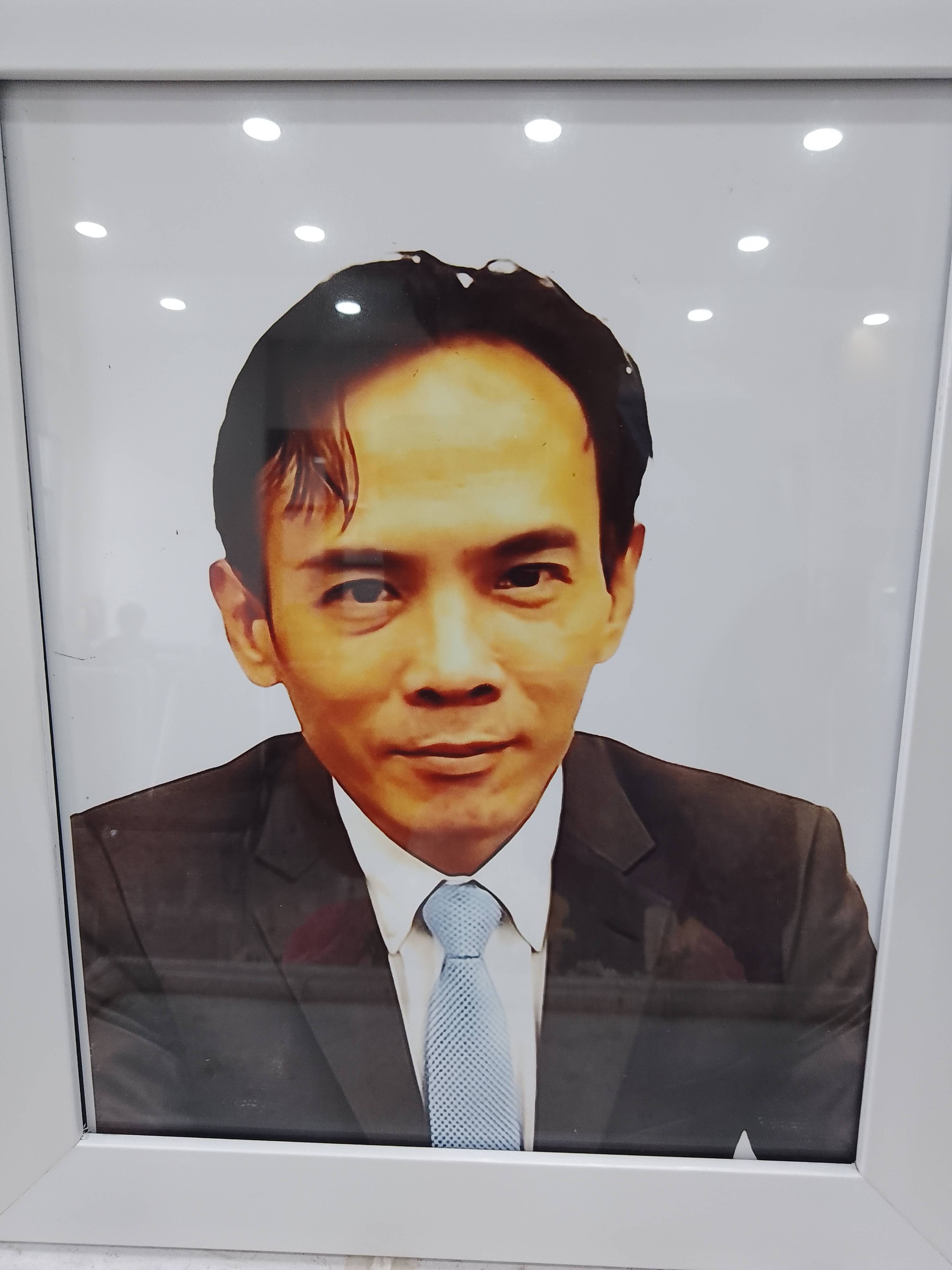 Tn. Lim Nyet Kiong ( David )