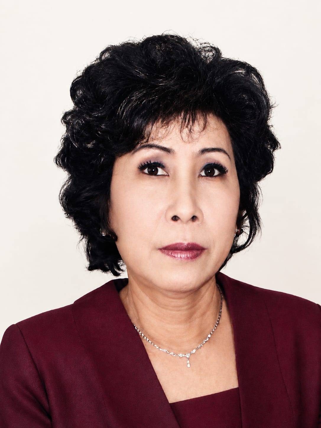 Vanny Soentoro (Sun Hui Fang)