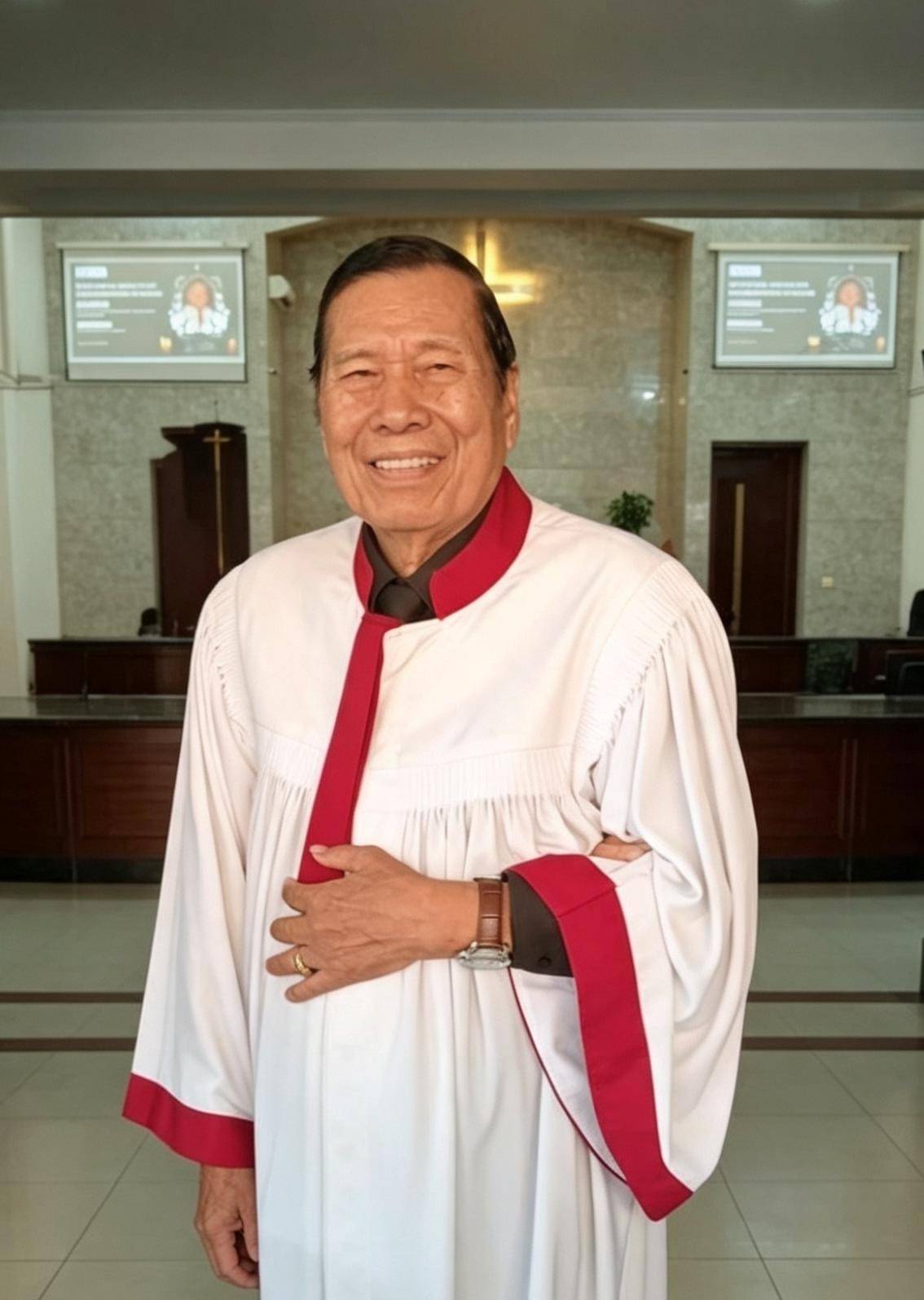 Kombes Pol(Purn) St. DR.H. Johan Hutagaol. S.Th,MA (Op. Debora Doli)