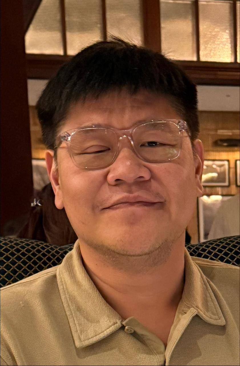 Tn. Alexander Hadiprawira