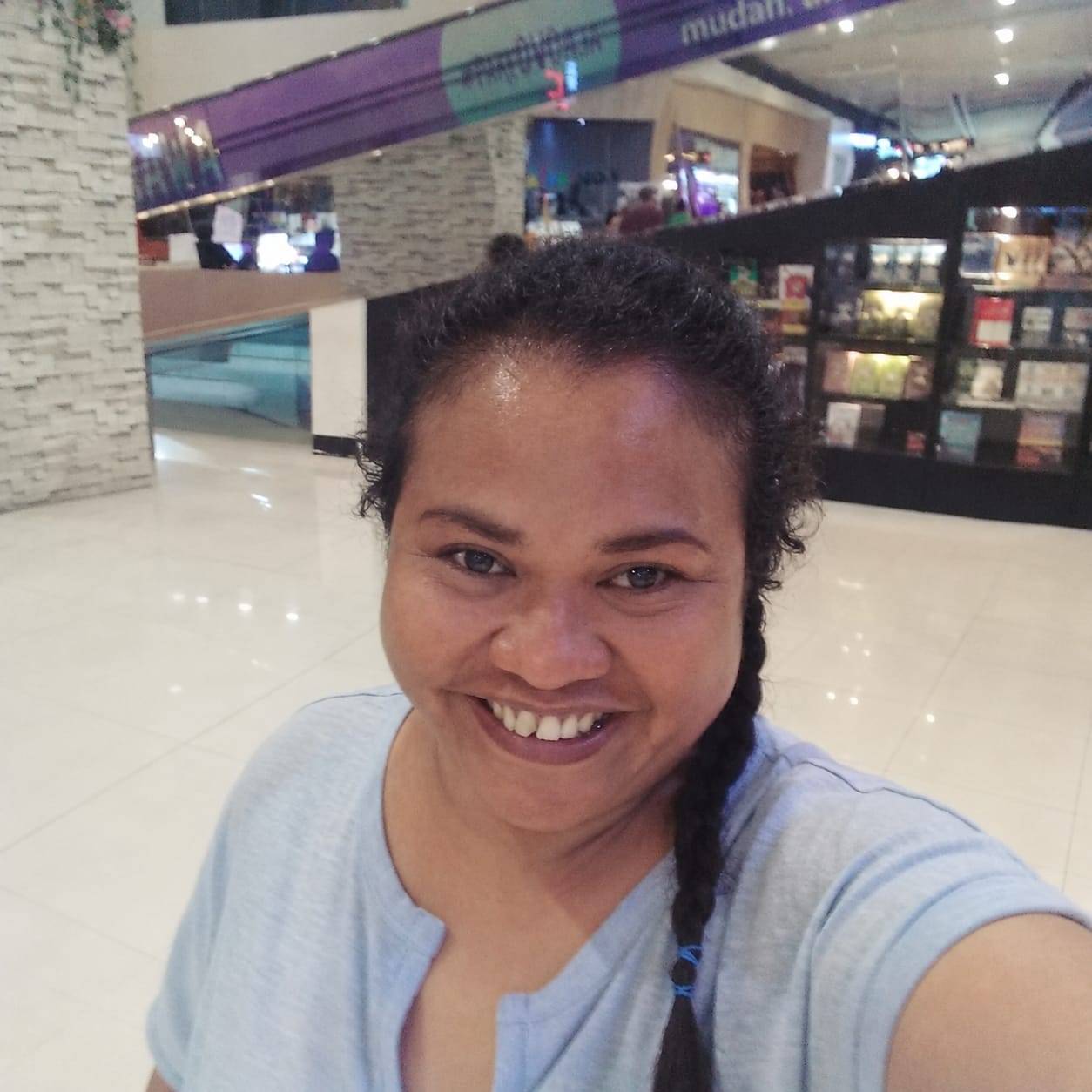 Ingrid Carolina Manuhutu