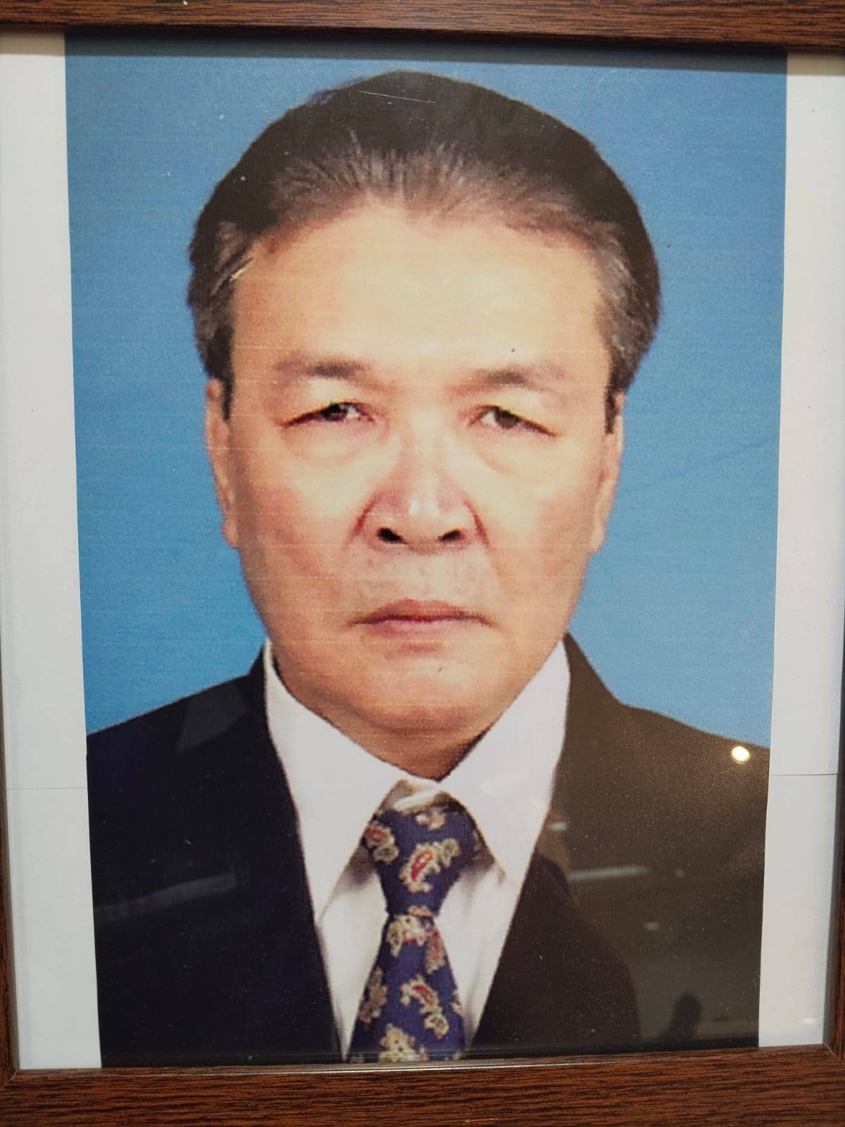 Tn. Jong Tjen Sin