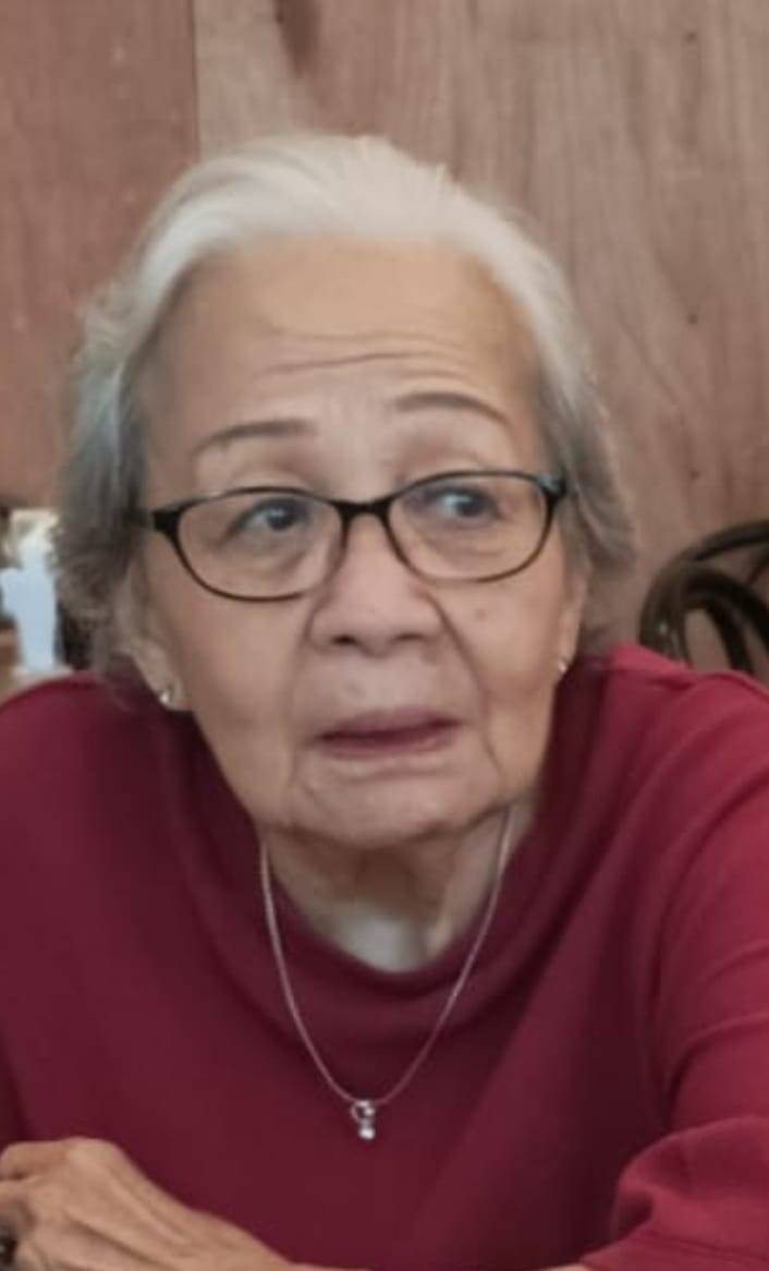 Ny. Oey Tjan Nio ( Ruth Tunggal Widjaja )