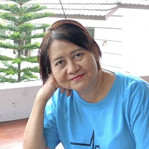 Ny. Theresia Tanasale