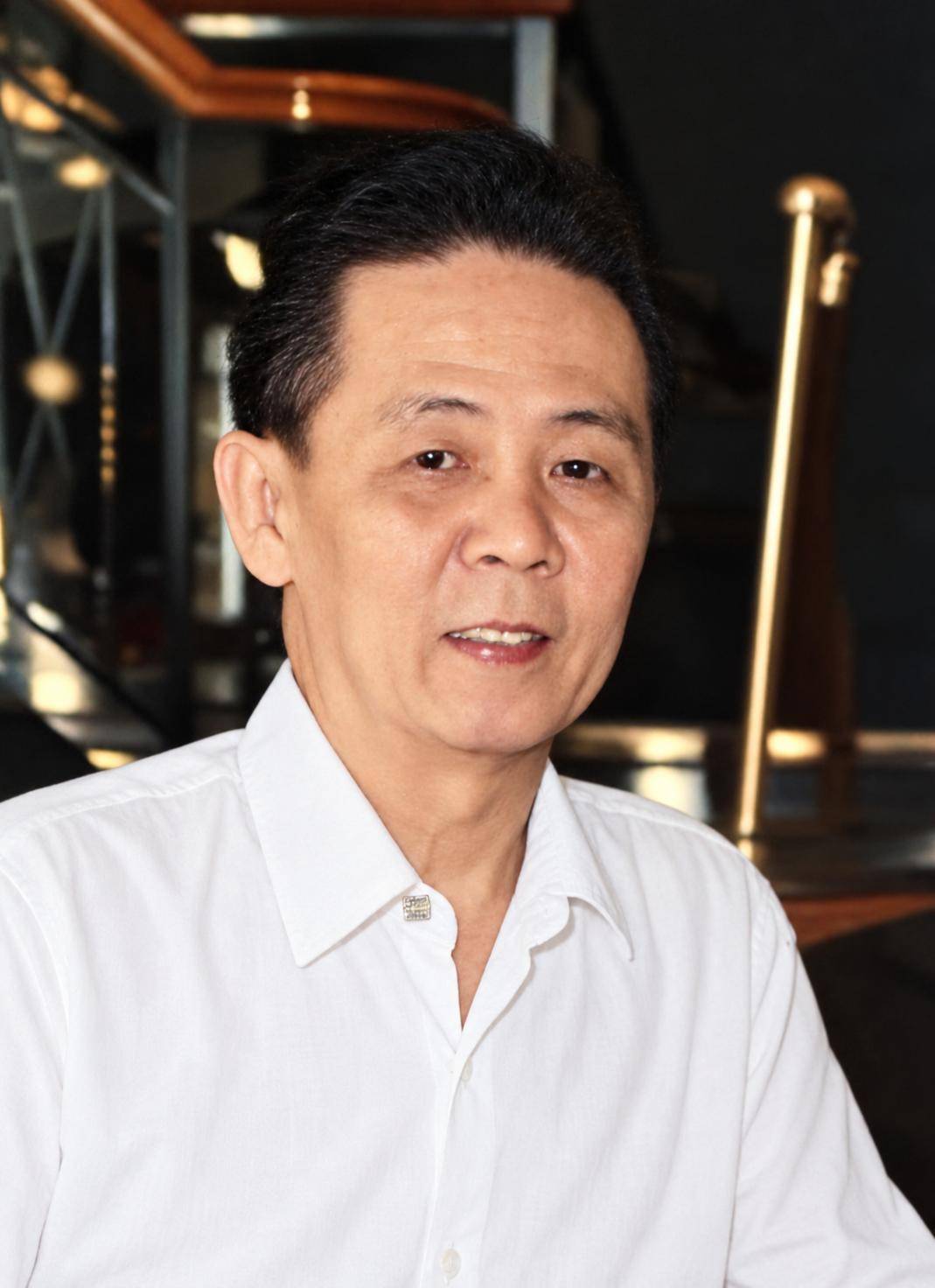 Tn. Jhonny Liauw
